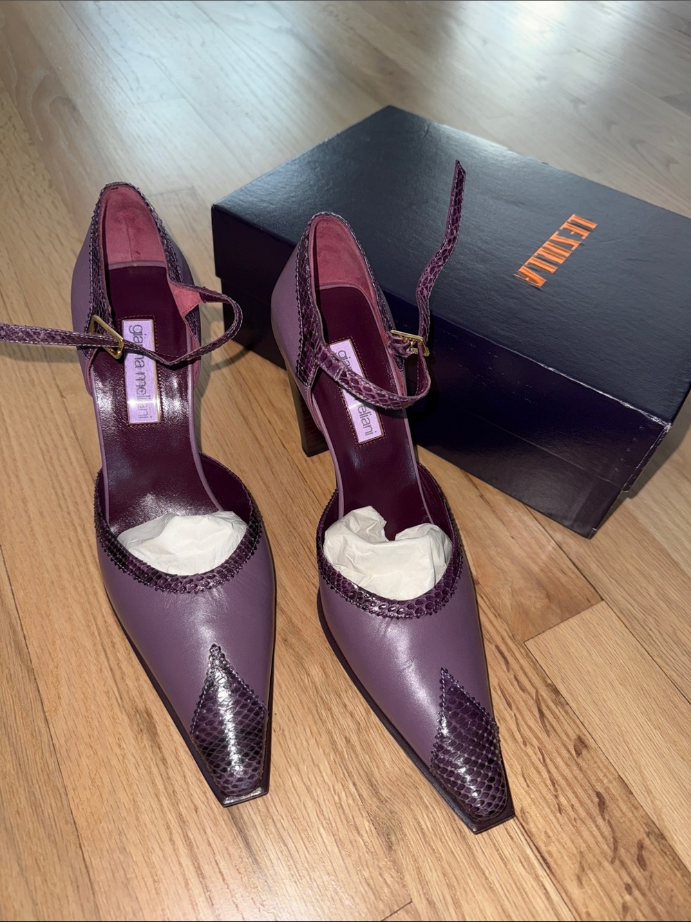 Vintage Le Zilla Gianna Meliani Purple Pointed-Toe Ankle-Strap Pumps - Women's